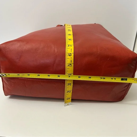 MADEWELL - The Transport Tote: The  Tassel-Tie Edition in Fresh Chili color - Picture 10 of 16